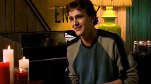 Freaks and Geeks: Nick serenades Lindsay