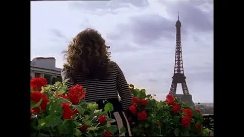 SATC | Carrie Arrives at Paris