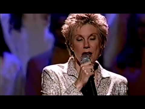 Anne Murray - Silent Night