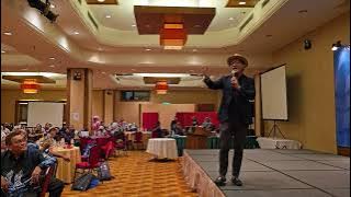 Bayangan Gurauan Rahmad Mega & 1/2 hour band..