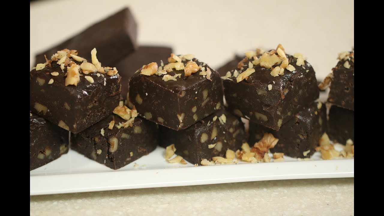 Chocolate Walnut Fudge