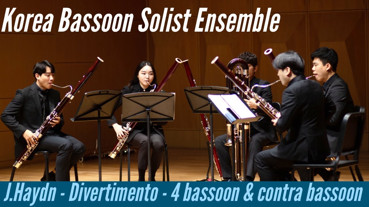 Joseph Haydn \ Divertimento in Bb Major \ 4 bassoon & contra bassoon