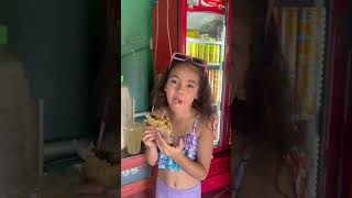 Comiendo Gorditas Ñas