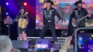 Grupo Control.    Que viva el amor, cumbia morena
