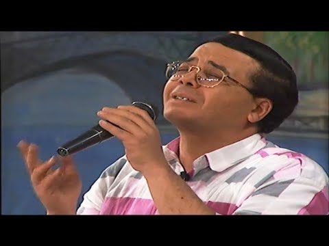 احمد ادم يبدع فى غناء اغنية قارئة الفنجان