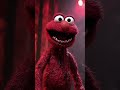 Elmo Oscuro. Nadie te contó lo que Elmo hacia cuando se apagaban las cámaras #iaoscura #Elmo #Terror