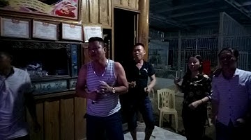 Bản dân tộc Chứt ở hương Liên vui liên hoan