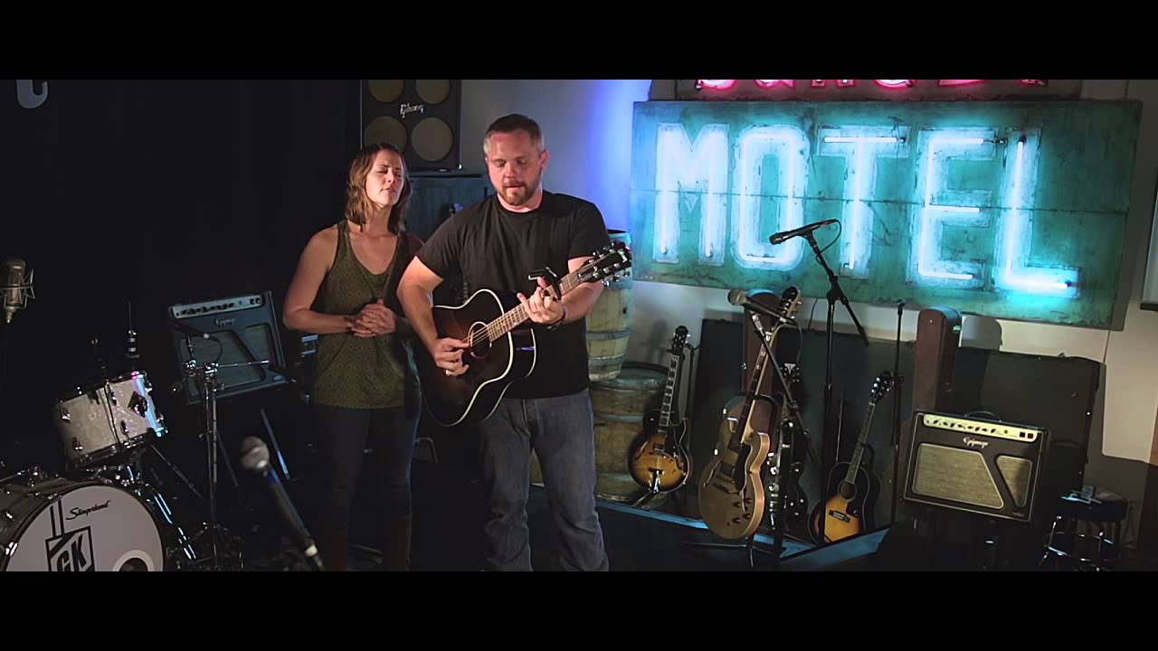 Ver Mike Ethan Messick - Raven | Backroom Bootlegs en YouTube Ver Mike Ethan Messick - Raven | Backroom Bootlegs en YouTube