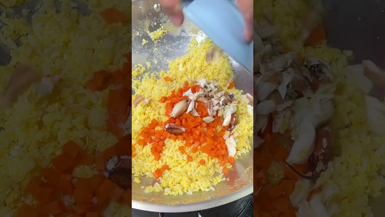 ข้าวผัดปูไข่เคลือบข้าว