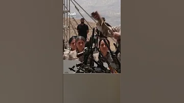عناصر من حزب العمال الكردستاني يحرقون أسلحتهم في خطوة رمزية وتاريخية 