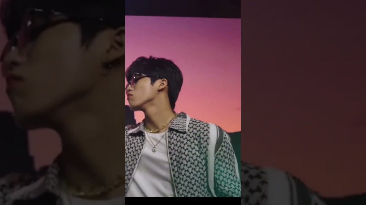 when jeongwoo realised  he Isn't an ugly citizen 