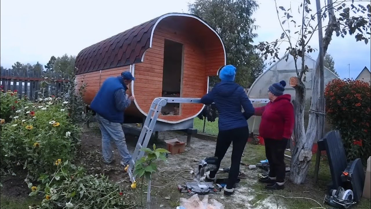 Сборка бани на участке