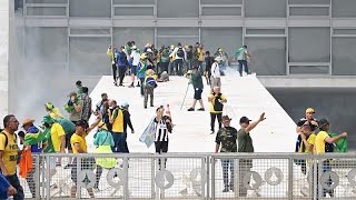 Pro-Bolsonaro protesters storm Brazil's Congress