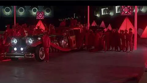 The Wiz The color is red🚦