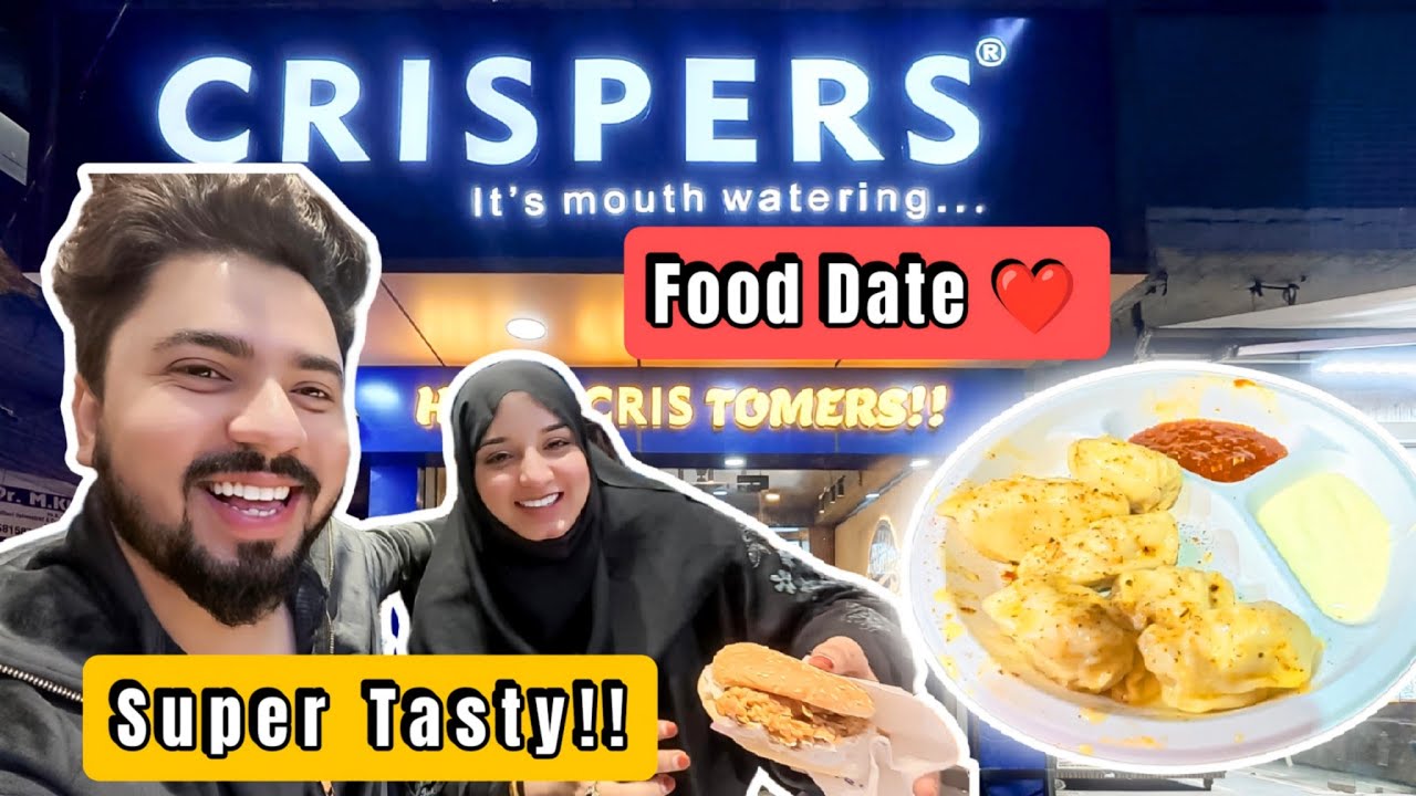Shaniya Ne First Time Crispers Burger Try Kiya! Momos Bhi Kamaal Ke 🤤