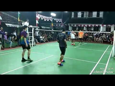 CAT LAPANGAN BADMINTON MURAH TAPI MEWAH. 