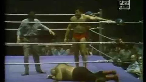 Pedro Morales vs. George Steele-1973