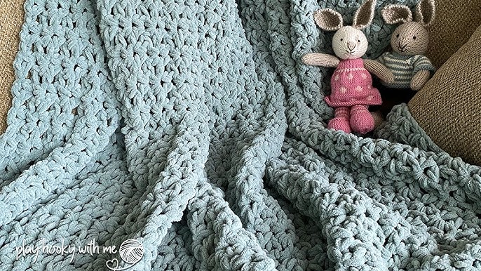 Quick & Easy Crochet Baby Blanket DIY Craft tutorial using Bernat Baby  Blanket yarn. #c…