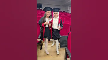 درسنا وتعبنا ونجحنا وتخرجنا تخرجنا 