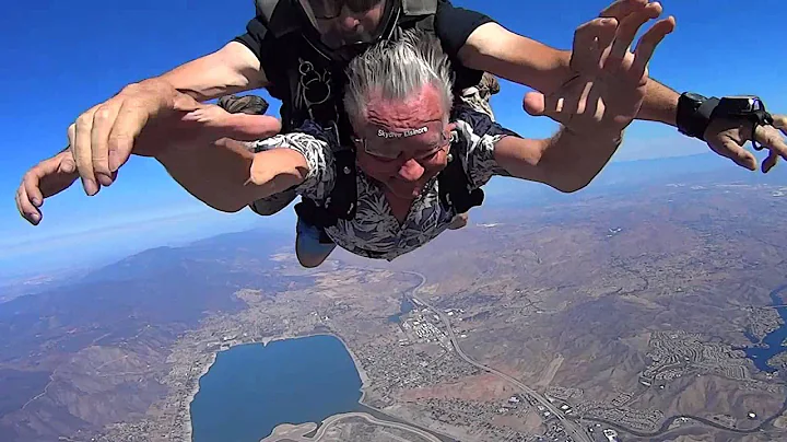 David Stoops   Tandem Skydiving At Skydive Elsinore