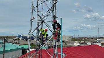 Installing Microwave & LTE Radios in Kaktovik, Alaska – Remote Arctic Broadband Deployment