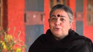 Ganga Doesnt Discriminate
According to environmental leader Vandana Shiva, the idea of privatizing the Ganges River or any water goes against the recognition that anything that serves the common good must stay in the commons. Ganga Doesnt Discriminate