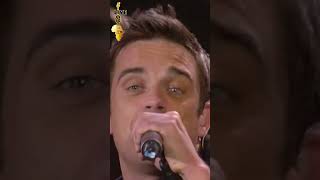 ♬ Let Me Entertain You! 🎸 #robbiewilliams #live8 #2005