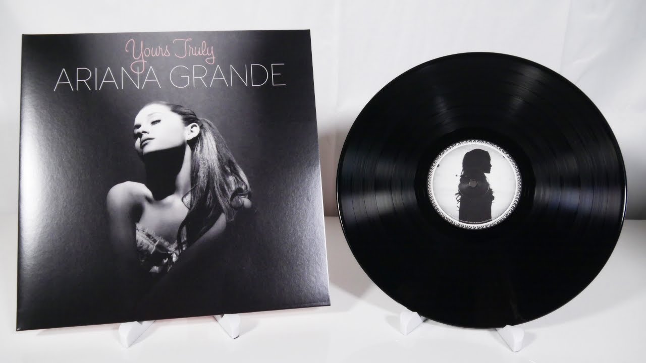 Ariana Grande - Yours Truly Vinyl Unboxing 