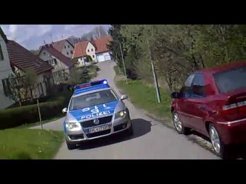 4 Minuten Verfolgungsjagd Polizei vs. Roller - German Scooter Police Chase