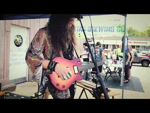 delta-blues-slide-guitar-on-folding-travel-guitar