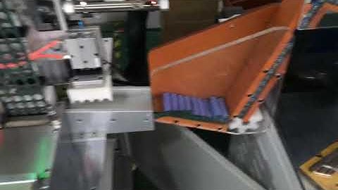 Li-ion battery sticker+battery sorting battery tester battery labels machine sales@aitop-group.com