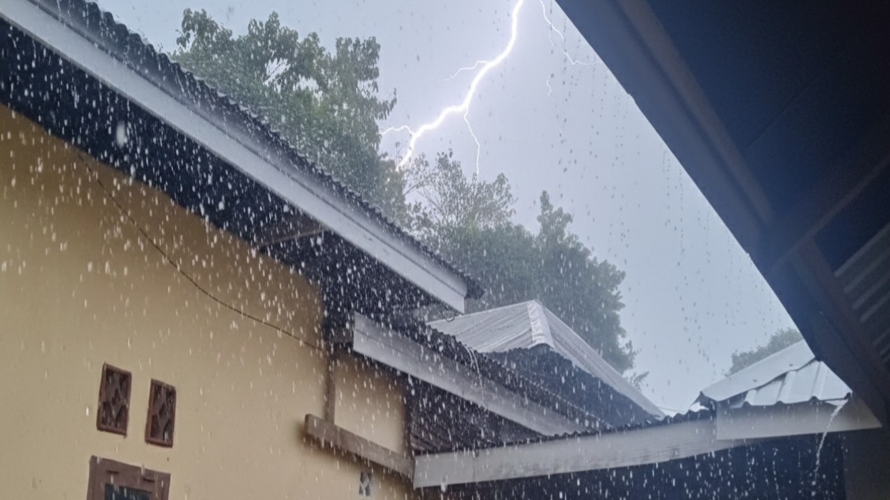 heavy rain in the afternoon