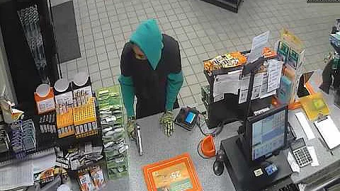 HPD 12123016 AGGRAVATED ROBBERY WITH A DEADLY WEAPON