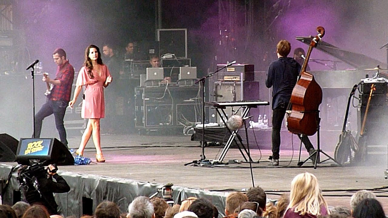 Lana Del Rey - Born To Die [Live at Rock En Seine, Paris - 24-08-2014]