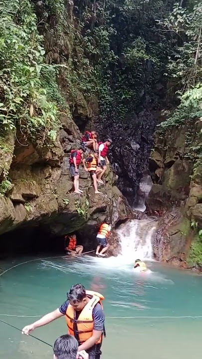 “Curug cibulao, surga tersembunyi di tengah hutan #info_wisata #wisataalam #tempatwisatakeren