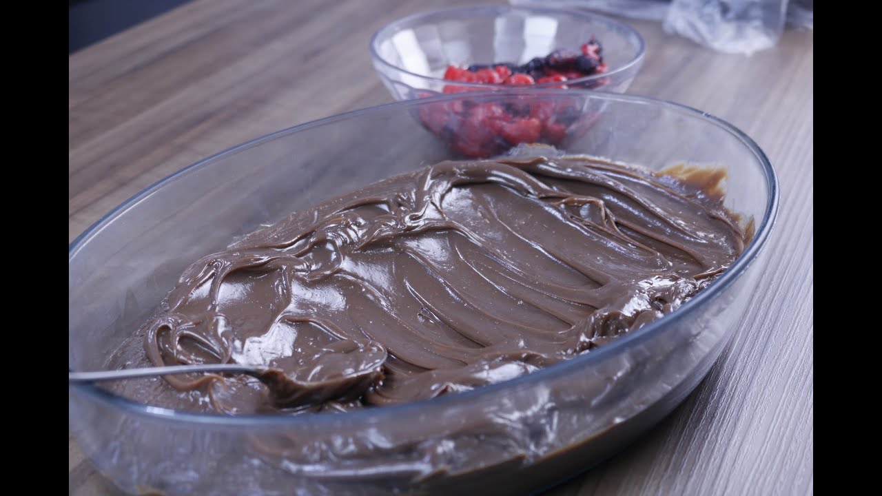 RECHEIO de BRIGADEIRO BELGA CREMOSO com FRUTAS VERMELHAS | @Bolos de Aniversário por Diana karla RECHEIO de BRIGADEIRO BELGA CREMOSO com FRUTAS VERMELHAS | @Bolos de Aniversário por Diana karla