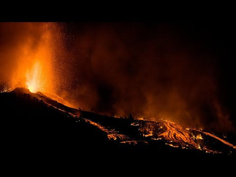 Volcán en La Palma | Estas son las imágenes de la primera noche de la erupción en la isla