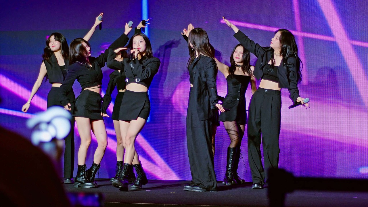 프로미스나인 @231026 이데일리 W페스타 직캠