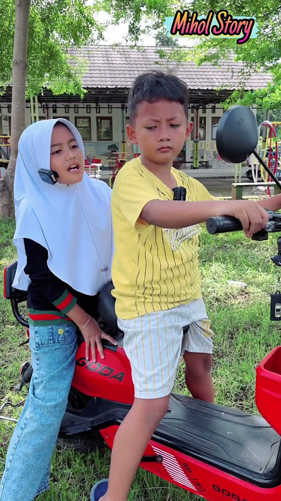 TIAN MAU BELAJAR NAIK SEPEDA LISTRIK JUGA SEPERTI AZKA😅🤣🤪#viral #comedy #funny #shorts #trending