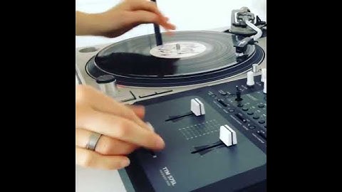 Day 23 Part 1 - 100 Days of Scratching by Emma of School of Scratch
