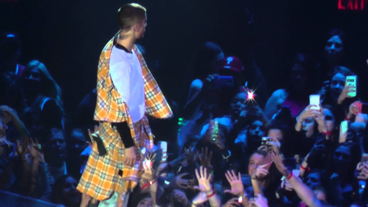 Justin Bieber - Boyfriend (Philadelphia,Pa) 5.8.16