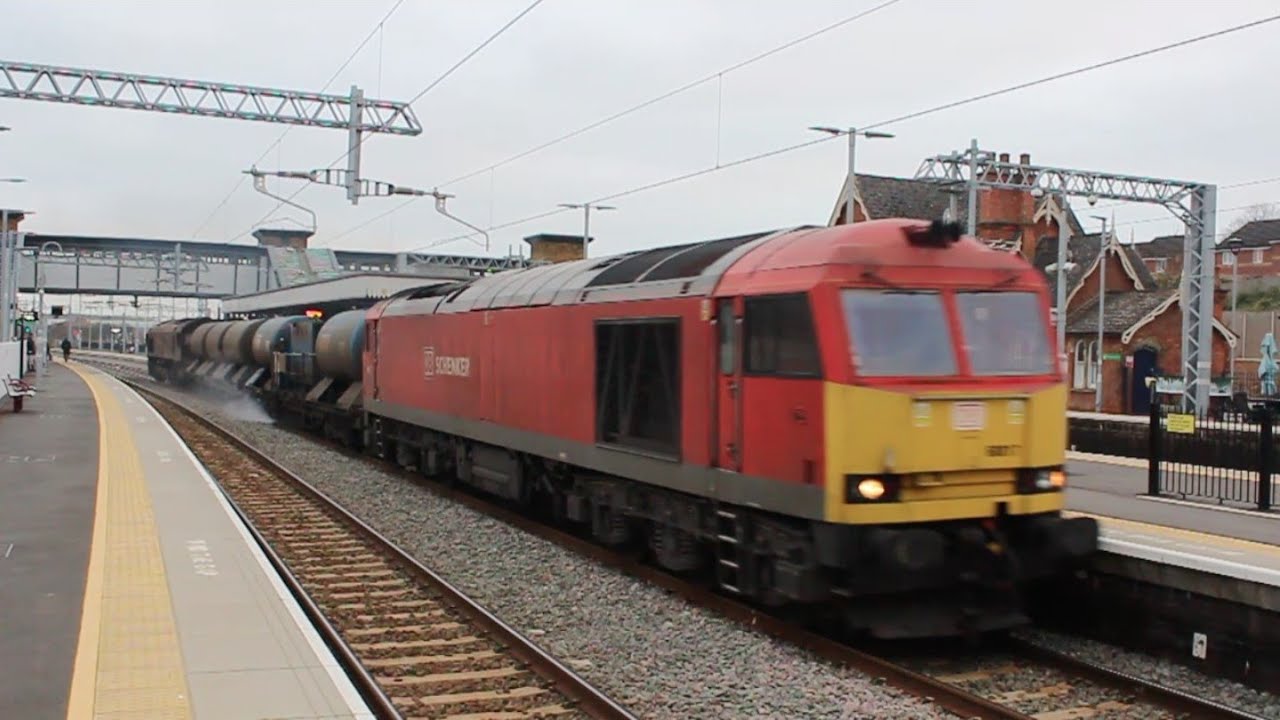 RHTT Class 60 60017 & 66194, 360 EMUs, GBRf 66786, 66766 ...