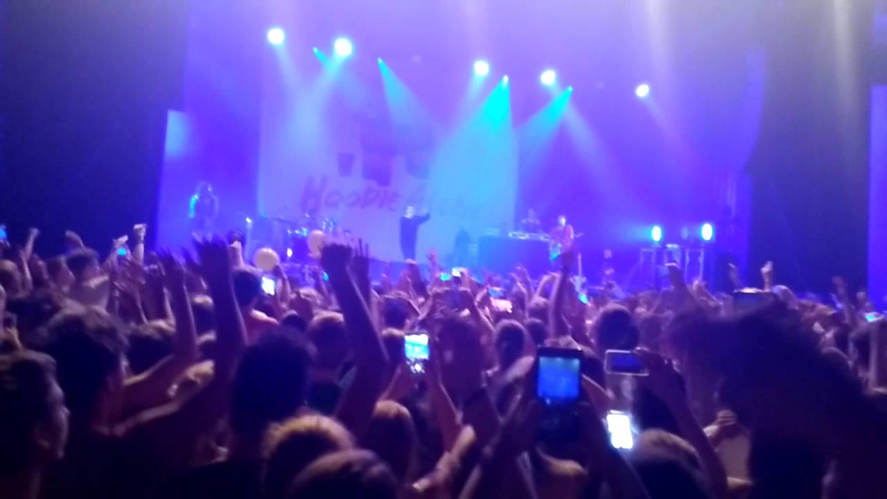 Hoodie Allen - No Interruption (Live) // Happy Camper Tour 2016 Cologne