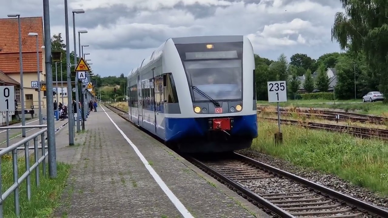 Züge am Bahnhof Zinnowitz #1