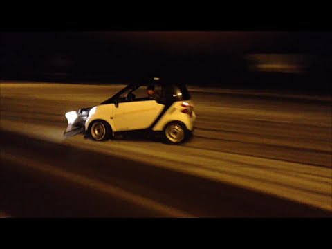 Smart 451: Fahrt im Rontex-Schneeschieber