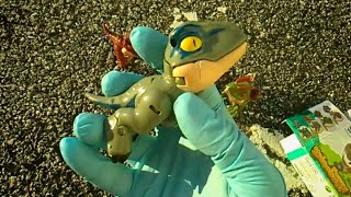 Juric World Snap Squad Knockoffs Funny Dinosaur Robot Deformation