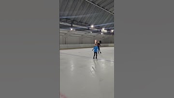 1Axel+2Toeloop #iceskating #figureskating #sisters #axel #toeloop