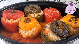 Yunan Mutfagindan Firinda Zeytinyagli Biber Dolmasi Tarifi I Gefüllte Paprikaschoten