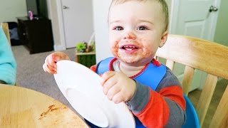 BABY DEVOURS BREAKFAST!!
