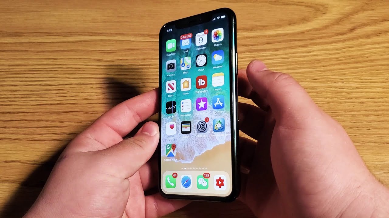 How To Take A Screenshot On iPhone 11 Pro (Easiest Way) - YouTube